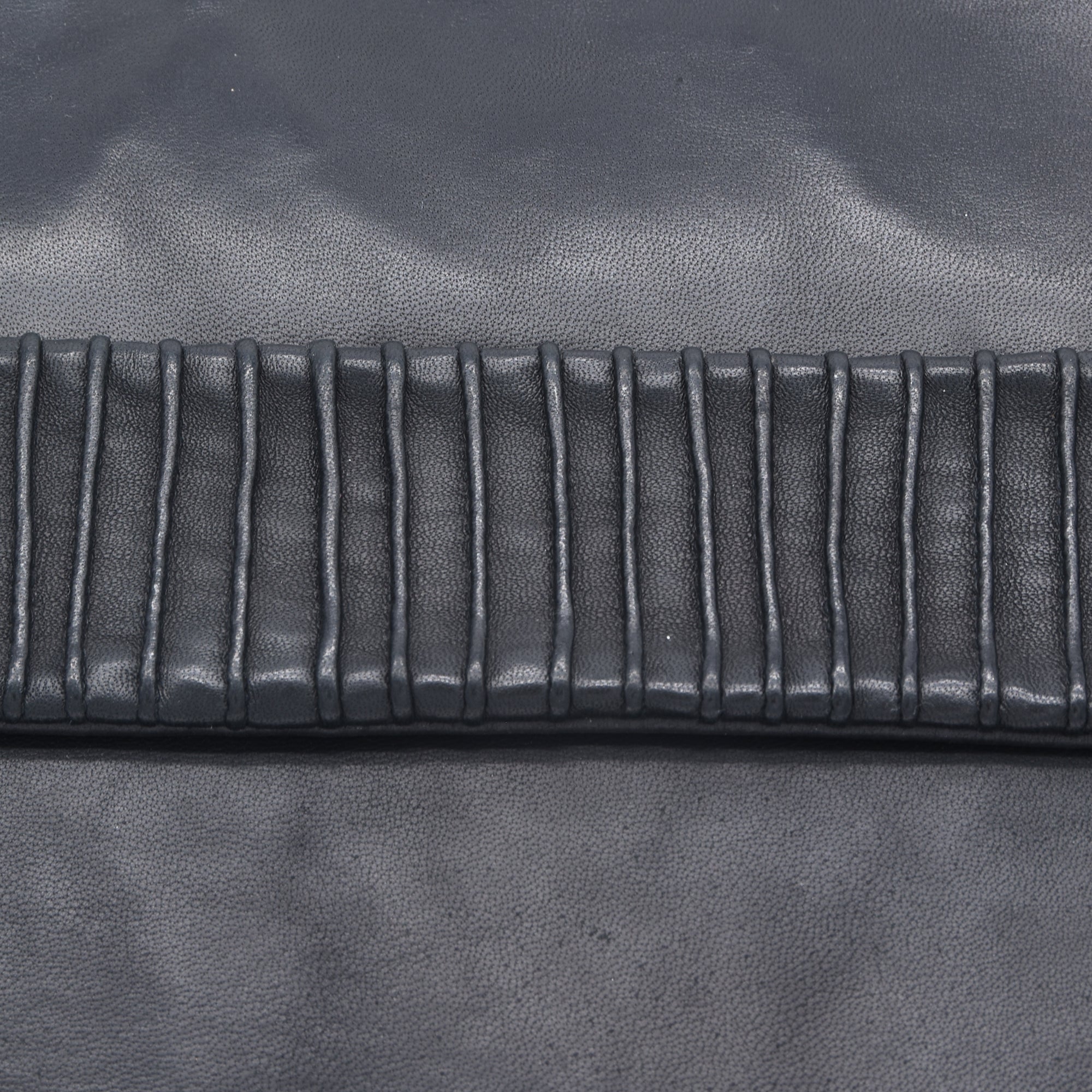 ALALA | BLACK | LAPTOP SLEEVE CLUTCH
